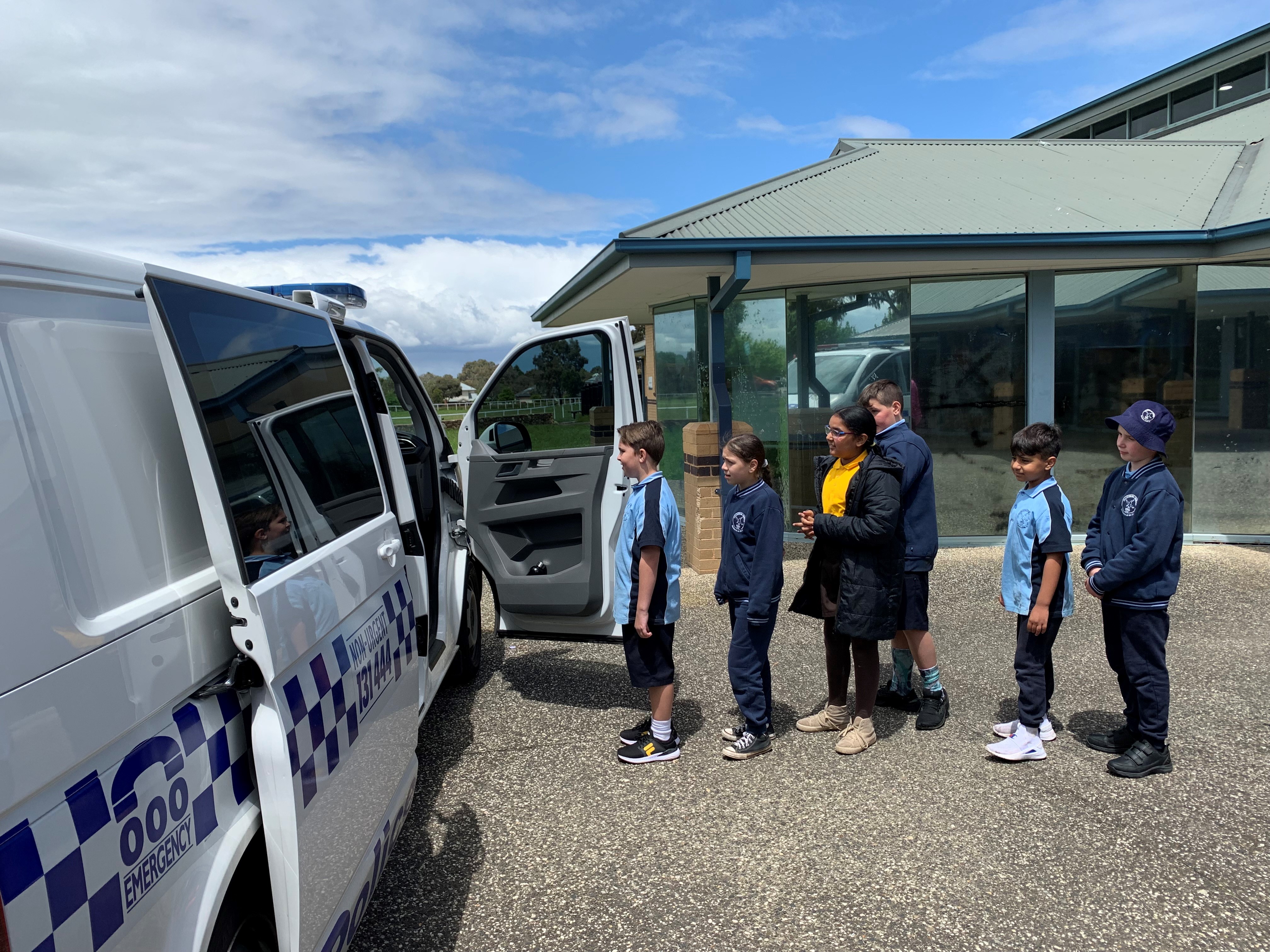 /uploaded_files/media/gallery/1669085137Police Incursion 4.jpg